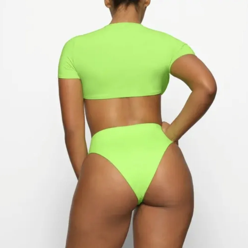 SKIMS Recycled Swim Ruched T-Shirt Size:4X Neon Green